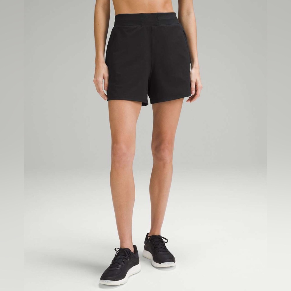 Lululemon License to Train High-Rise Short 4"
